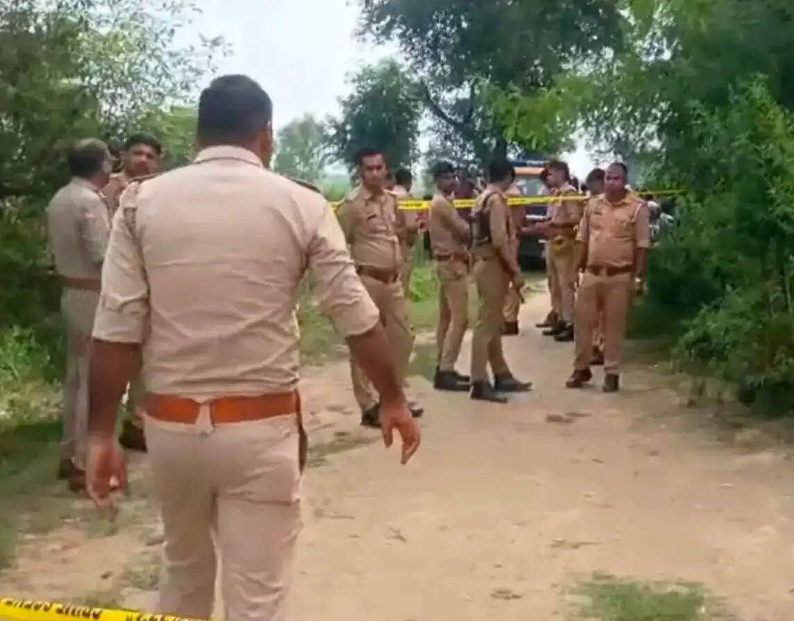 मंदिर के सेवादार की धारदार हथियार से काटकर हत्या