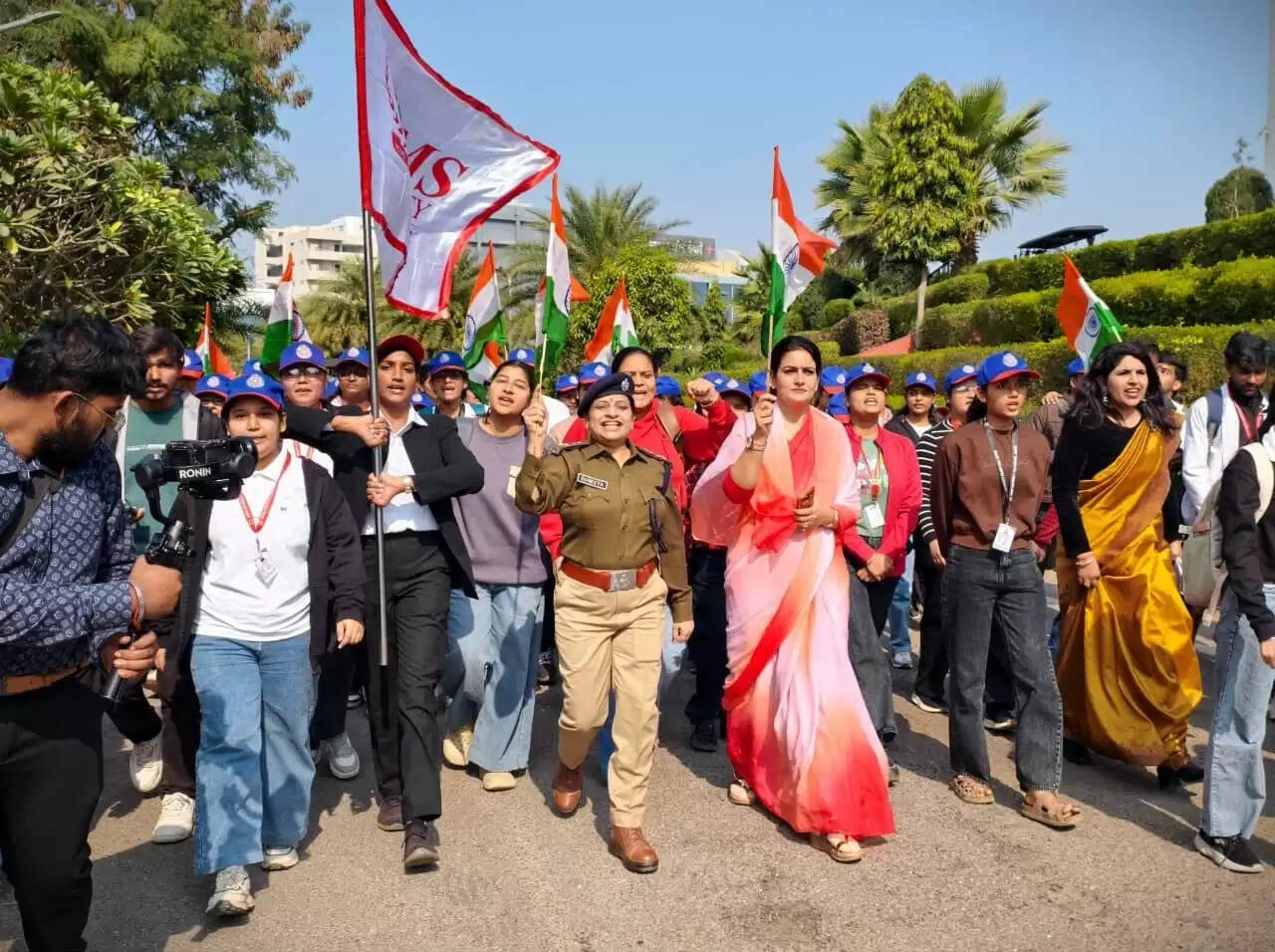 राष्ट्रीय बालिका दिवस से पूर्व सशक्त बेटी-समृद्ध भारत पर सेमिनार व मैराथन