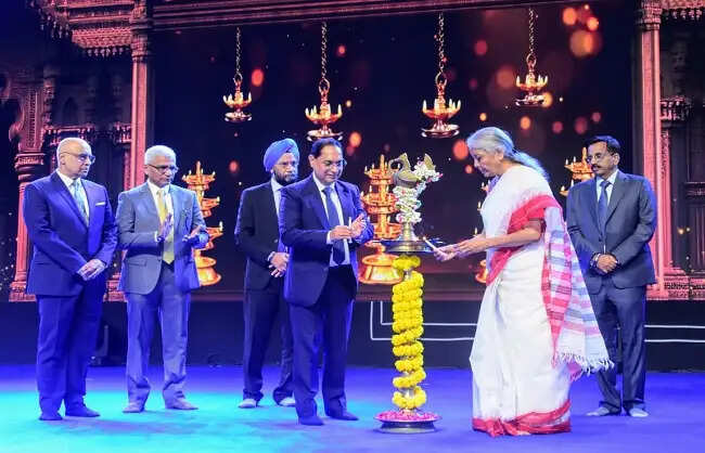 सीतारमण ने वित्तीय क्षेत्र से साइबर सुरक्षा पर अत्यंत सतर्कता बरतने को कहा