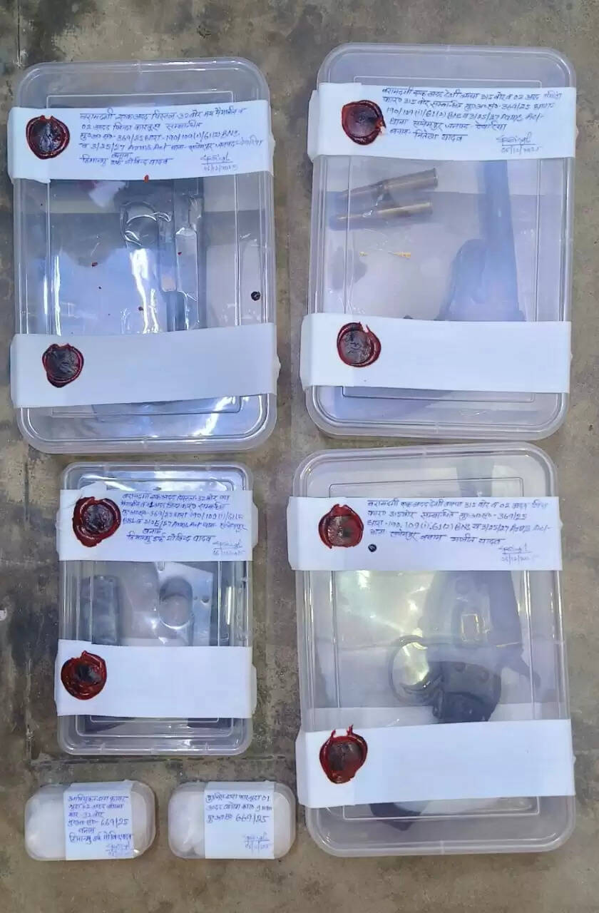 सलेमपुर: कारोबारियों पर मंडरा रहा खतरा, एसटीएफ की मुस्तैदी से टली बड़ी वारदात