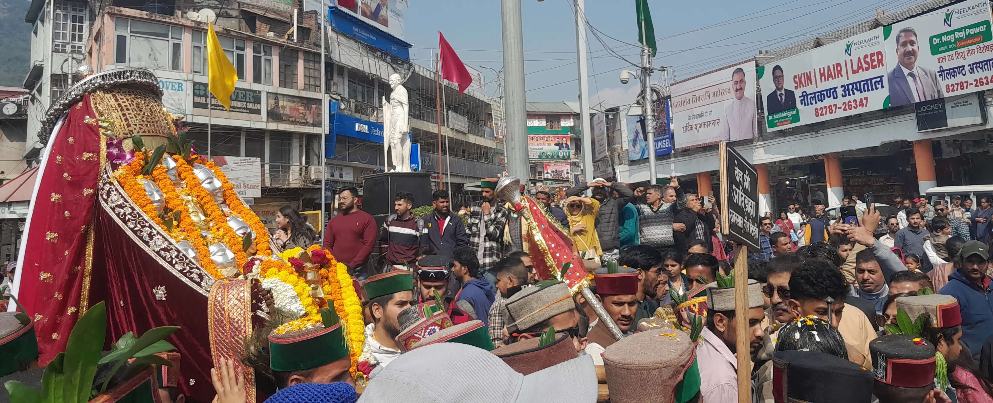 मंडी नगर की समृद्धि और खुशहाली के लिए आदिब्रम्हा ने बांधी कार