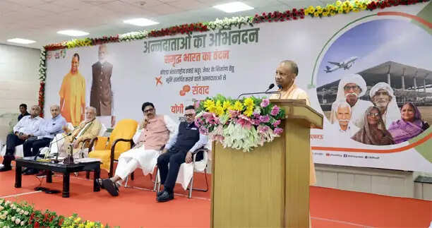अब ‘कुबेर’ भी आना चाहते हैं जेवर : मुख्यमंत्री