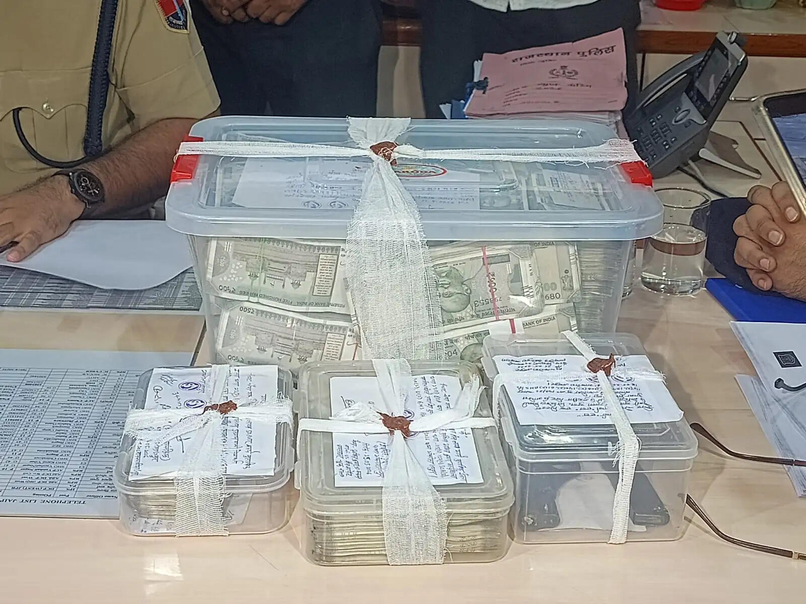 पिस्टल की नोक पर 47.90 लाख रुपये की फिरौती वसूलने वाले अंतरराज्यीय गैंग का पर्दाफाश