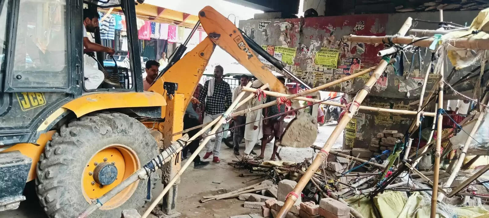 अतिक्रमण, सिंगल यूज प्लास्टिक और गंदगी के खिलाफ चला अभियान, वसूला जुर्माना