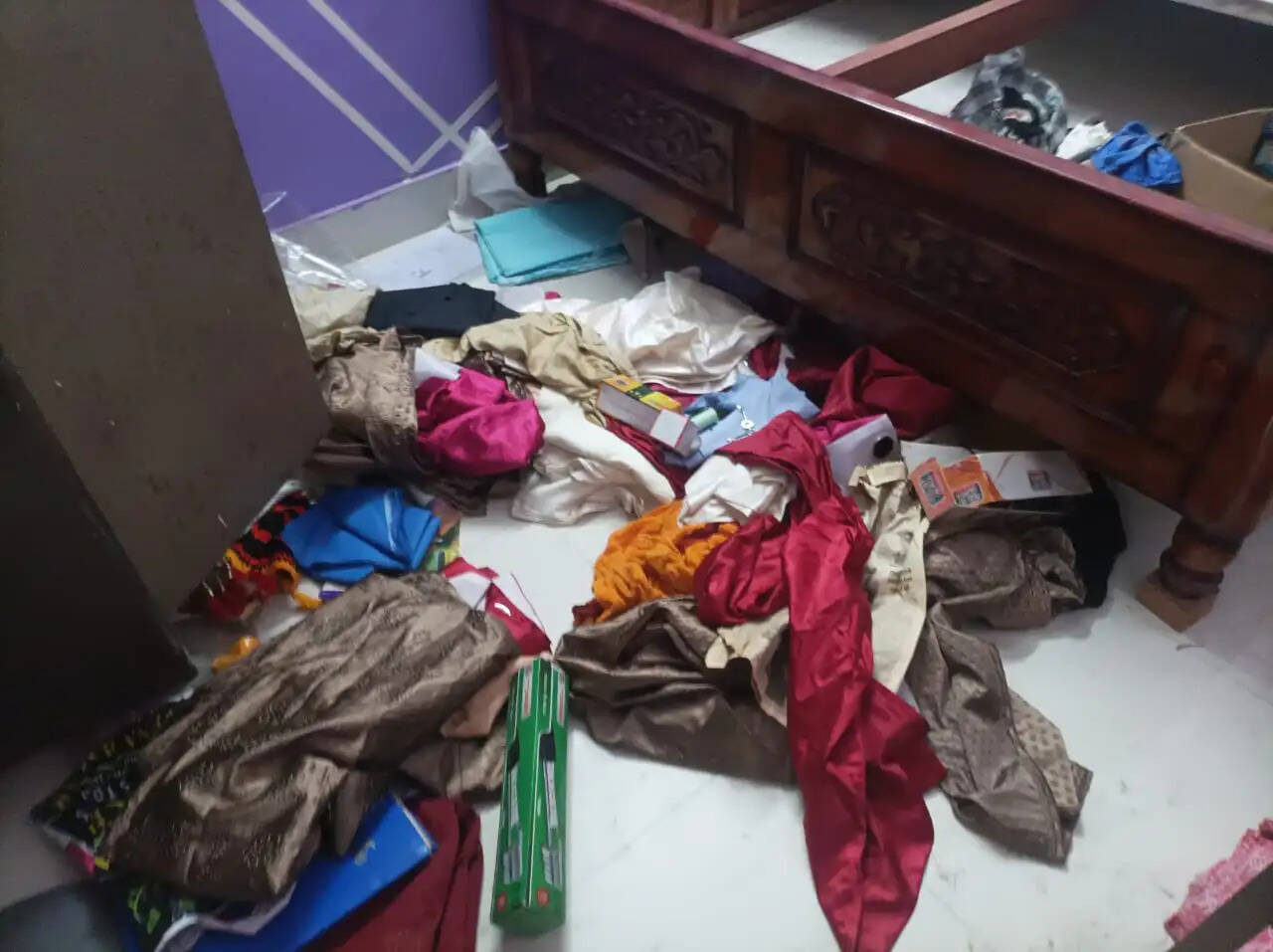 सुपौल में सुने घर को चोरों ने बनाया निशाना;&nbsp;सोना-चांदी के जेवरात सहित 5 से 7 लाख की चोरी,थाना में दिया आवेदन,पुलिस जांच में जुटी