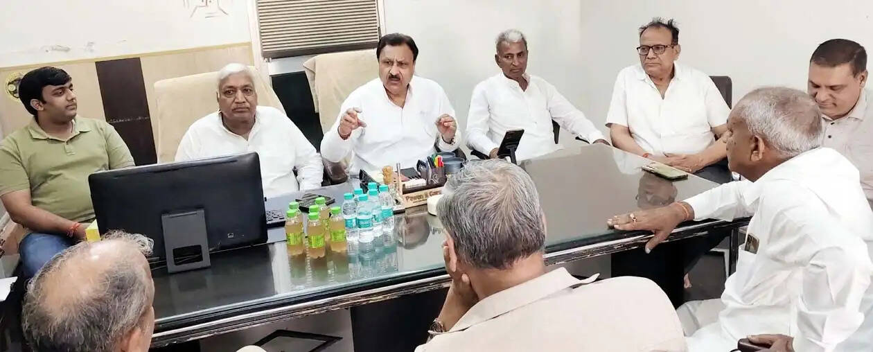 हिसार : दो करोड़ की रंगदारी मांगने के मामले पर व्यापारियों में रोष, कानून व्यवस्था पर उठाए सवाल