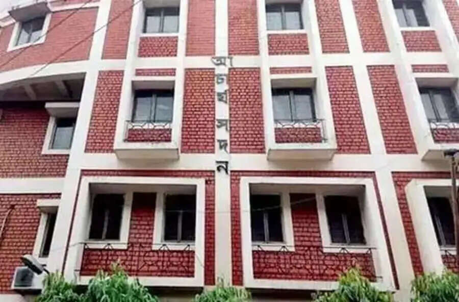 ओबीसी आरक्षण पर कानूनी सलाह लेगा एसएससी, शिक्षक भर्ती प्रक्रिया फिलहाल हुई स्थगित