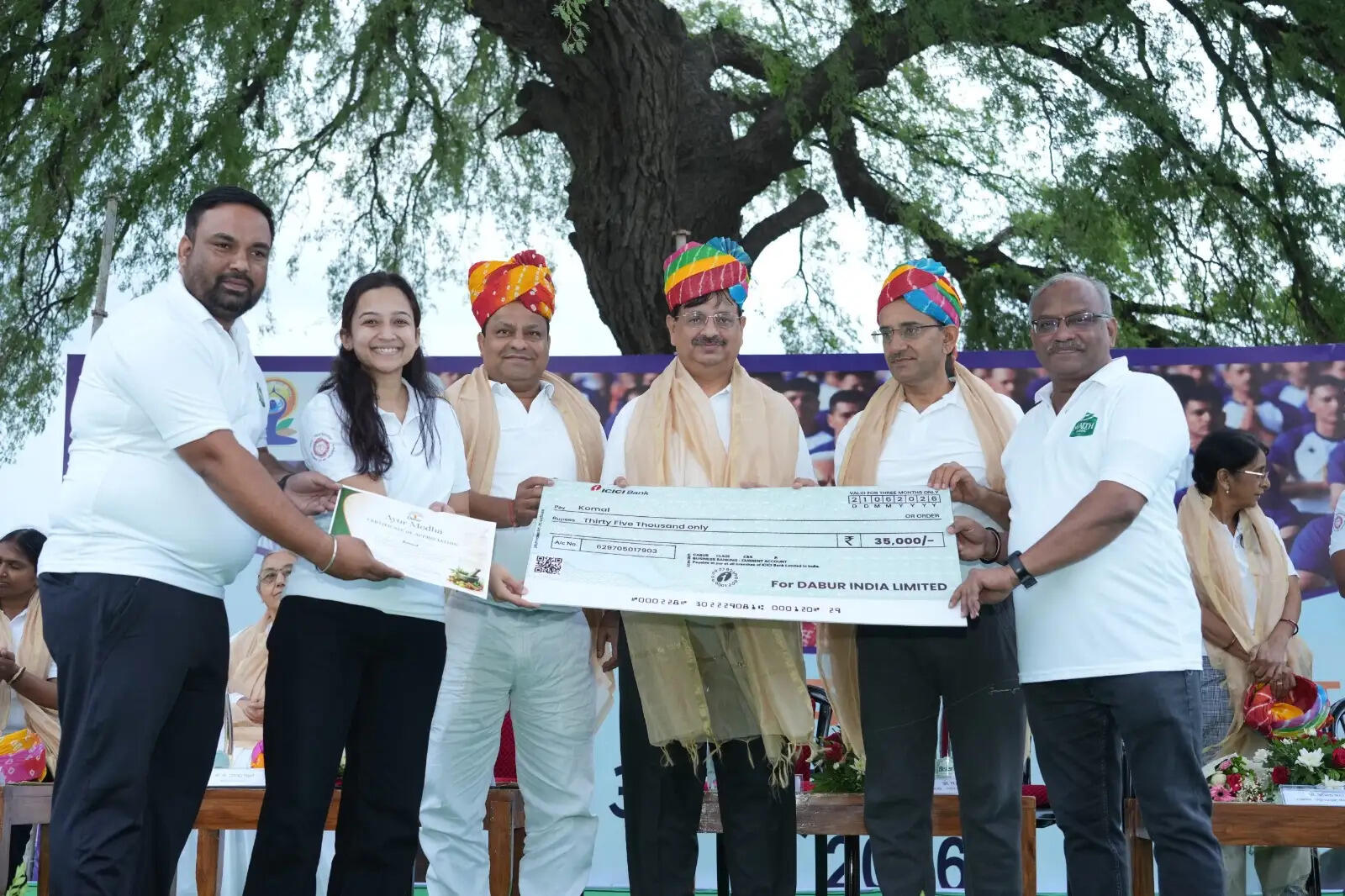 अंतर्राष्ट्रीय योग दिवस : बारिश की फुहारों के बीच ऐतिहासिक जंतर-मंतर से गूंजा ‘योग फॉर हेल्दी एजिंग’ का वैश्विक संदेश