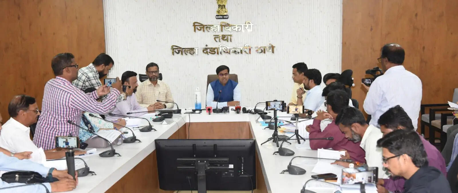 ठाणे जिले में 74.72 लाख मतदाता, सूची सुधारने हेतू प्रशासन तैयार