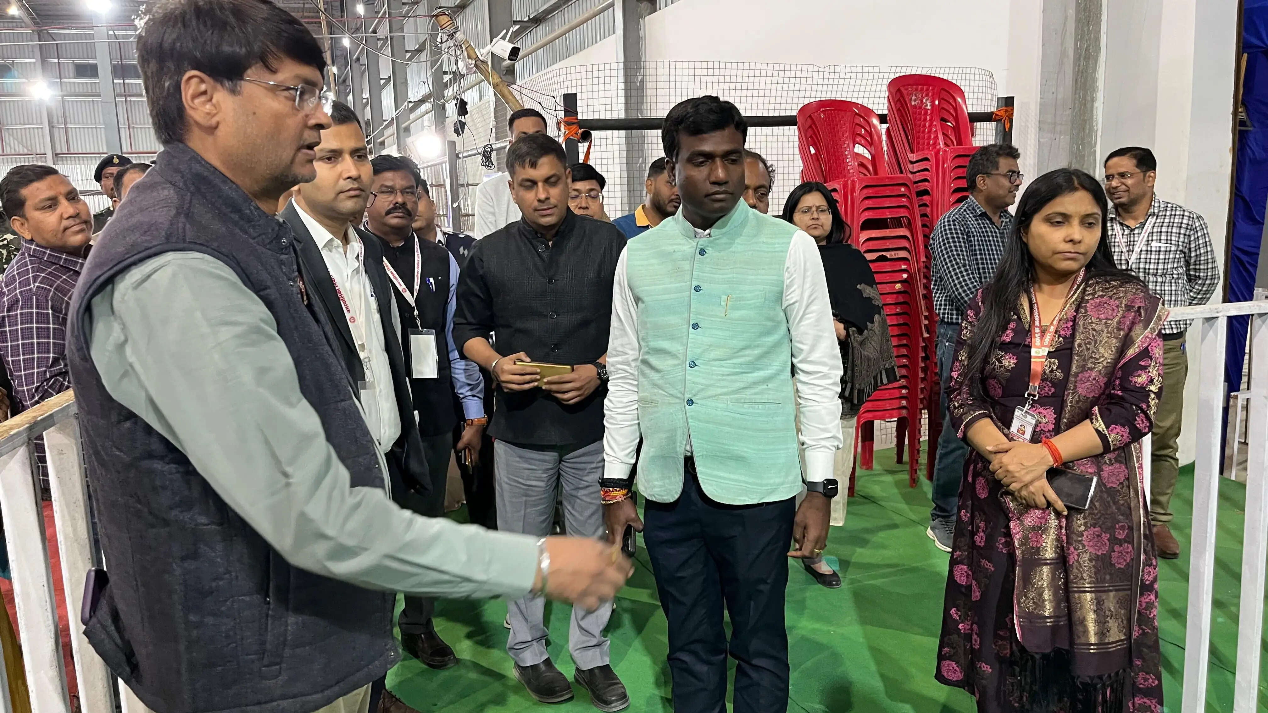 उपायुक्त ने देर रात मतगणना स्थल और अन्य व्यवस्था का किया निरीक्षण