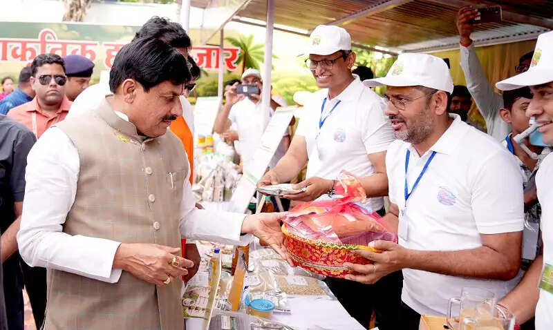 हर हाथ को काम, हर खेत को पानी, यही हमारा संकल्प : मुख्यमंत्री डॉ. यादव