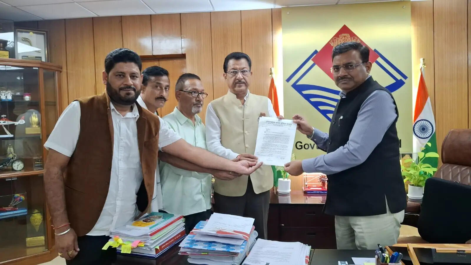 देहरादून में आपराधिक घटनाओं को लेकर कांग्रेस ने पुलिस व्यवस्था पर साधा निशाना