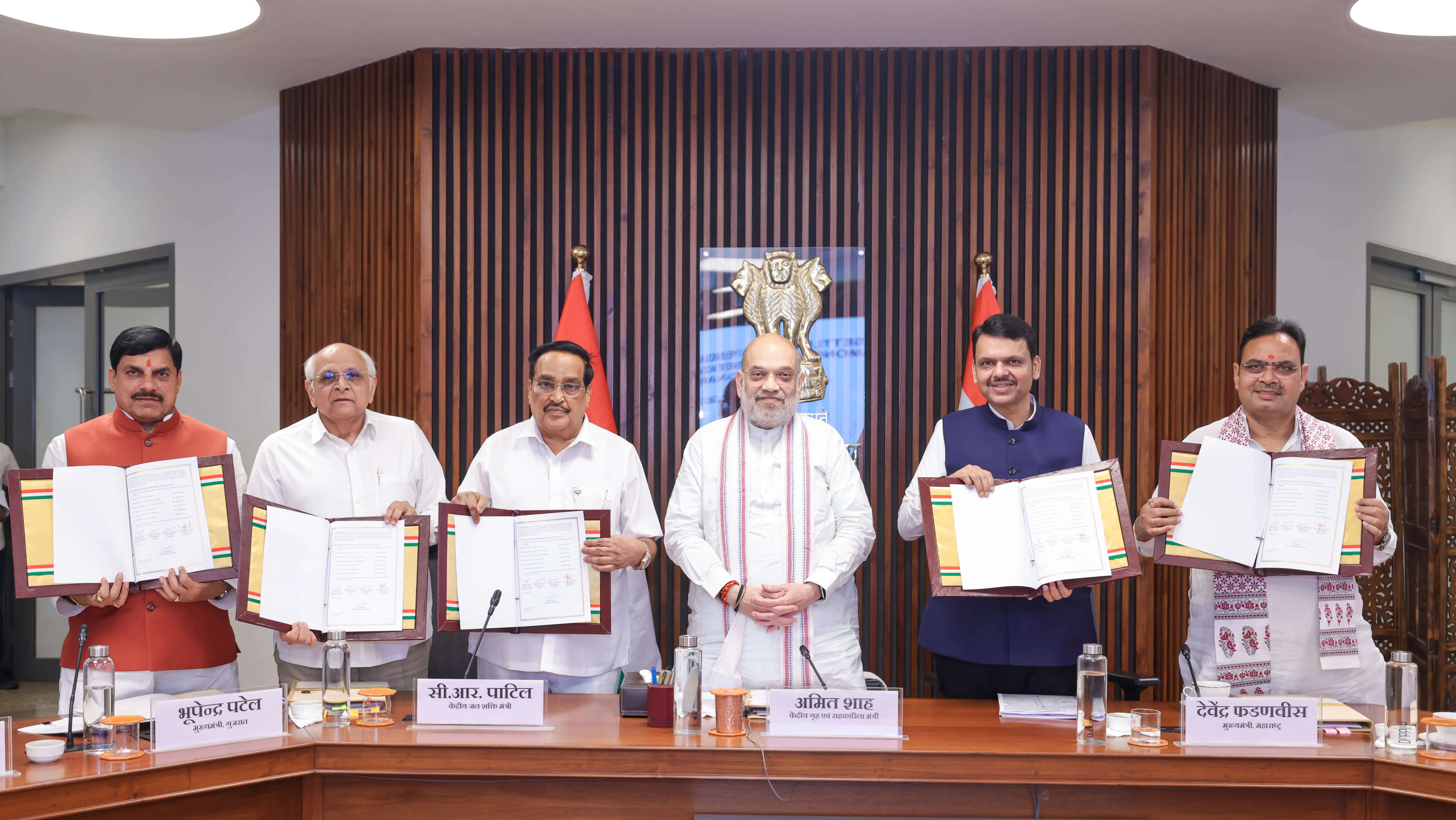 (अपडेट) नर्मदा नदी को लेकर चार राज्यों के बीच नदी परियोजना से जुड़े लम्बित मुद्दों पर हुआ समझौता