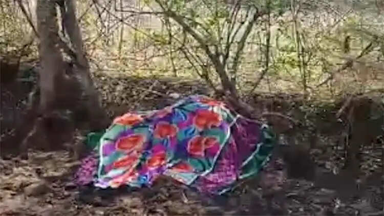 करंट लगने से किसान की मौत, किसानाें ने बिजली कार्यालय का किया घेराव