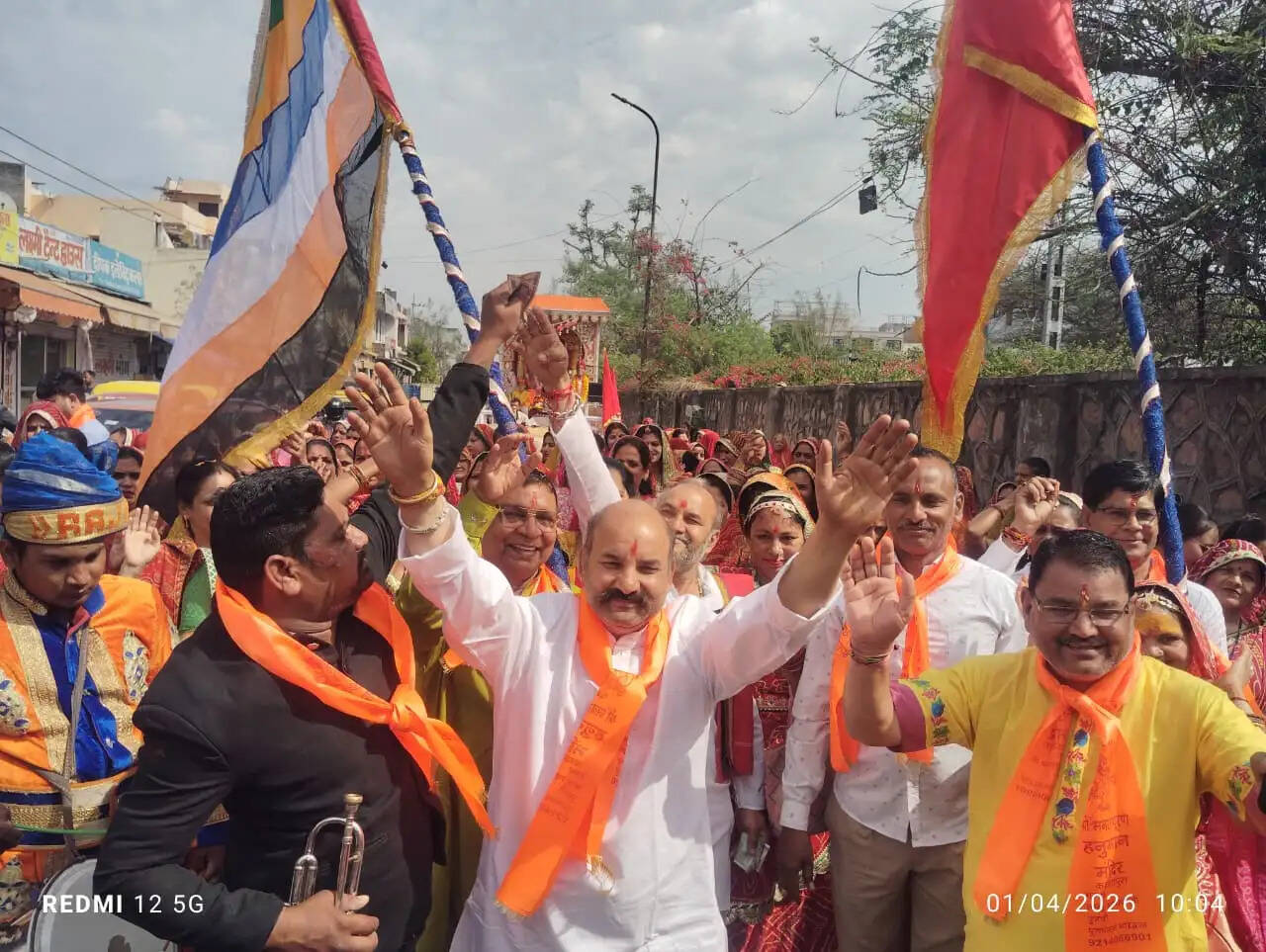 हनुमान जन्मोत्सव के उपलक्ष में निकली कलश शोभायात्रा