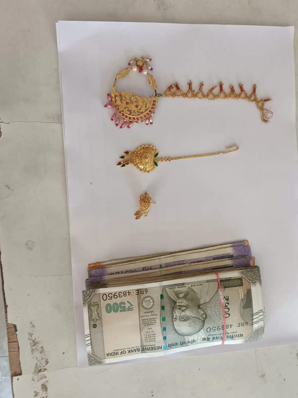 ज्वाली पुलिस ने 48 घंटे में सुलझाया चोरी का मामला, नकदी और सोने के सभी आभूषण बरामद