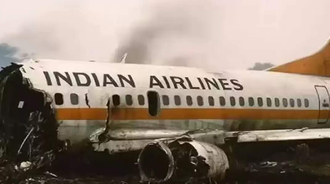 इतिहास के पन्नों में 22 जनवरी : इंडियन एयरलाइंस विमान हादसा, 61 यात्रियों की गई जान