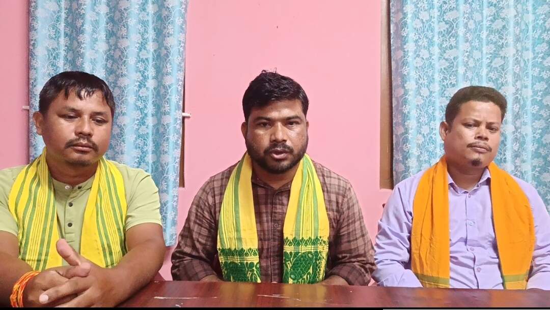 बीटीसी की नई भूमि नीति के खिलाफ ईस्ट आक्रासू ने उठाई आवाज