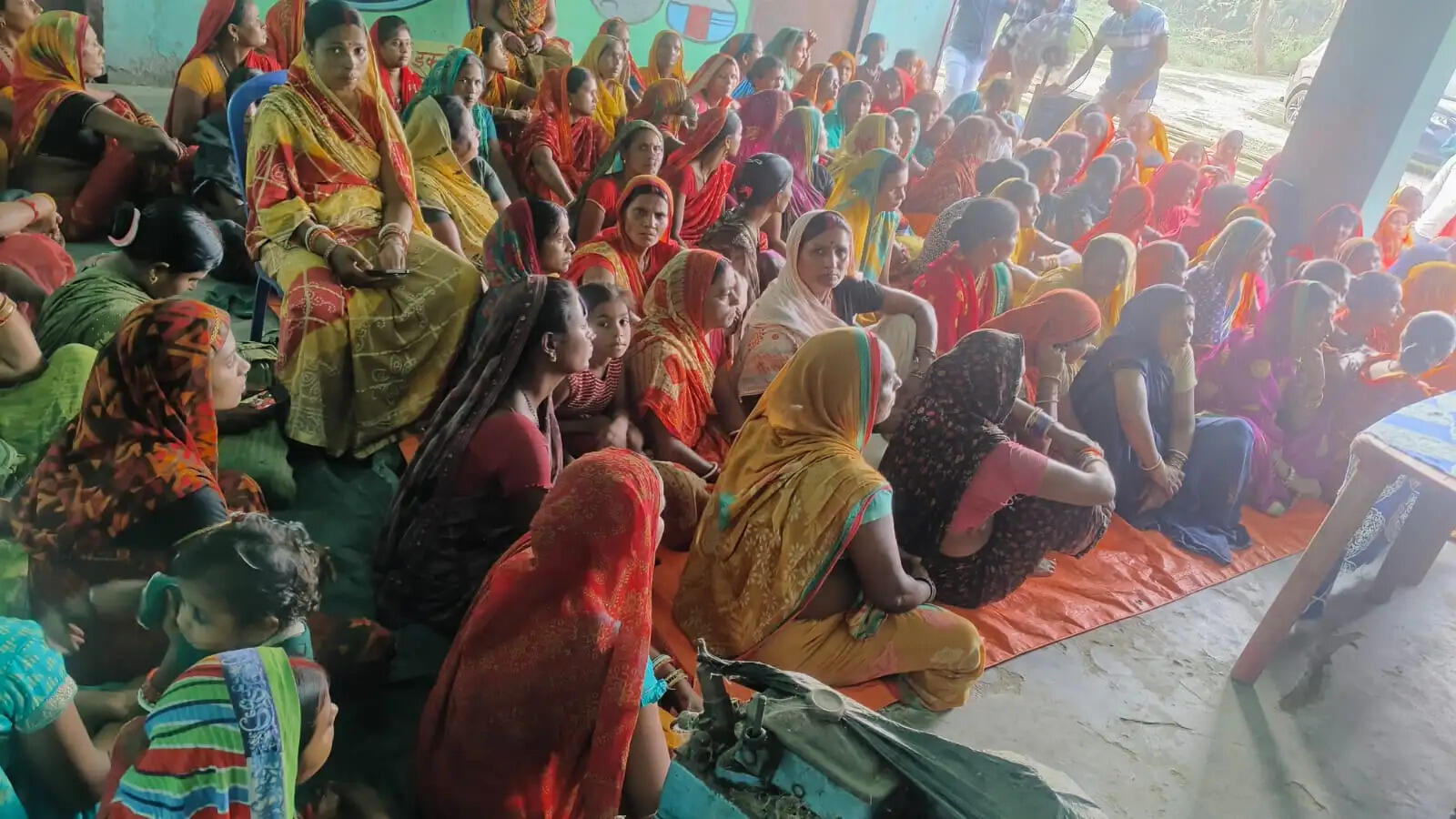 महथावा बाजार में भाजपा महिला मोर्चा का जनाक्रोश सम्मेलन,राहुल गांधी का फूंका पुतला