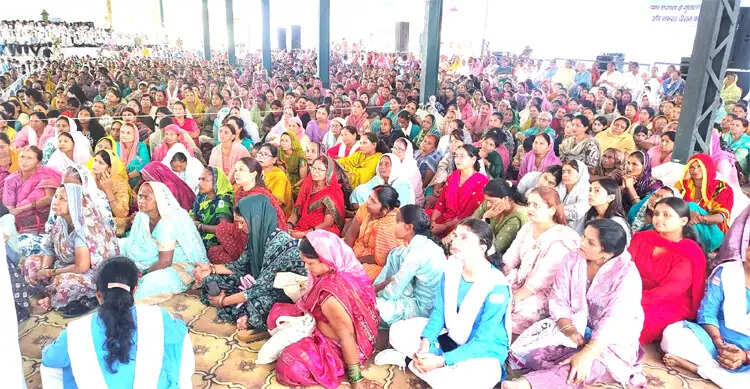हरिद्वार मे जोन स्तरीय निरंकारी महिला संत समागम में उमड़ा सैलाब