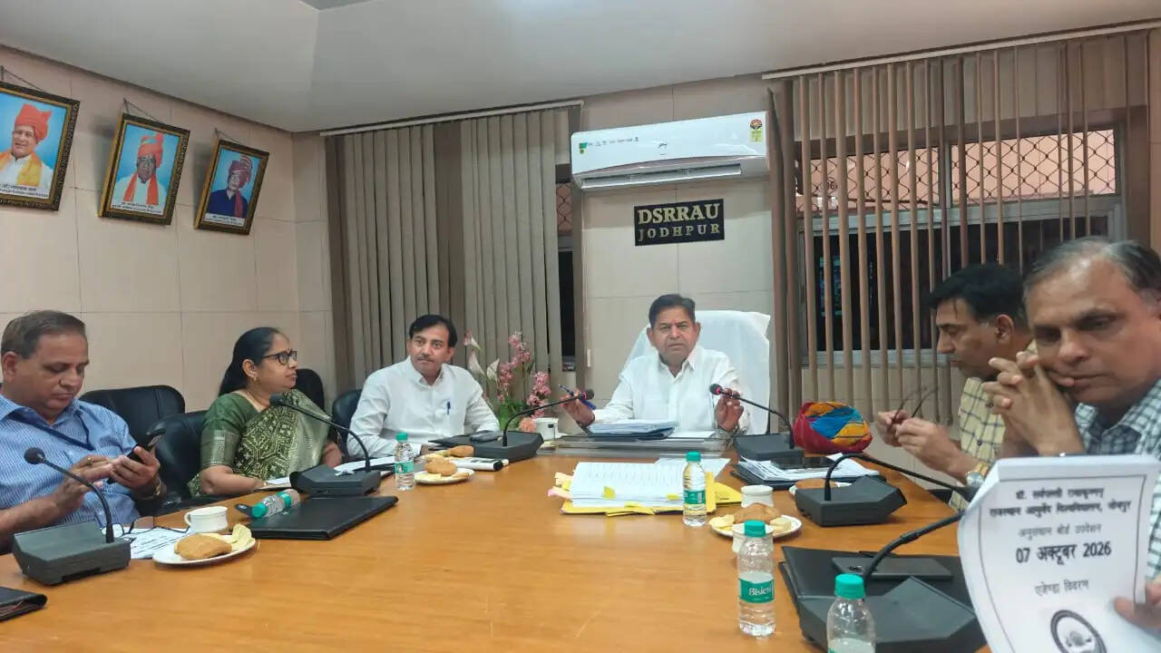 आयुर्वेद विश्वविद्यालय में पीएचडी व शोध कार्यों को लेकर लिए महत्वपूर्ण निर्णय