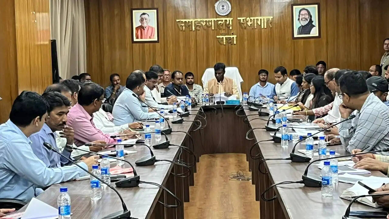 सीओ-सीआई जमीन माफिया से करेंगे सांठगांठ तो होगी कार्रवाई : उपायुक्त