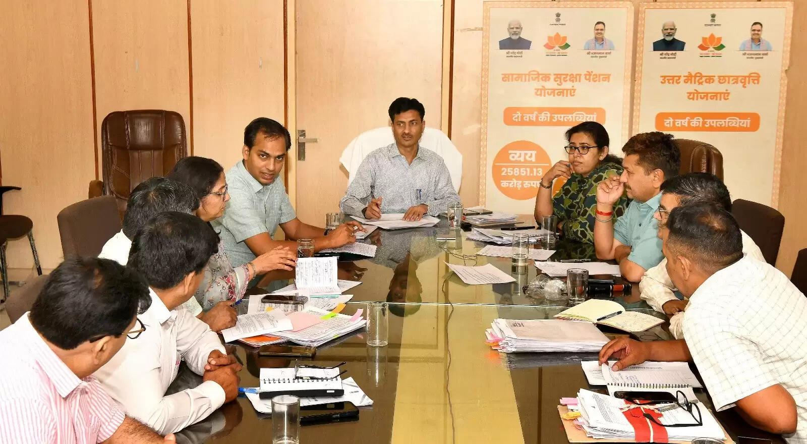 बजट घोषणाओं का कार्य तय समय में पूरा करने के निर्देश