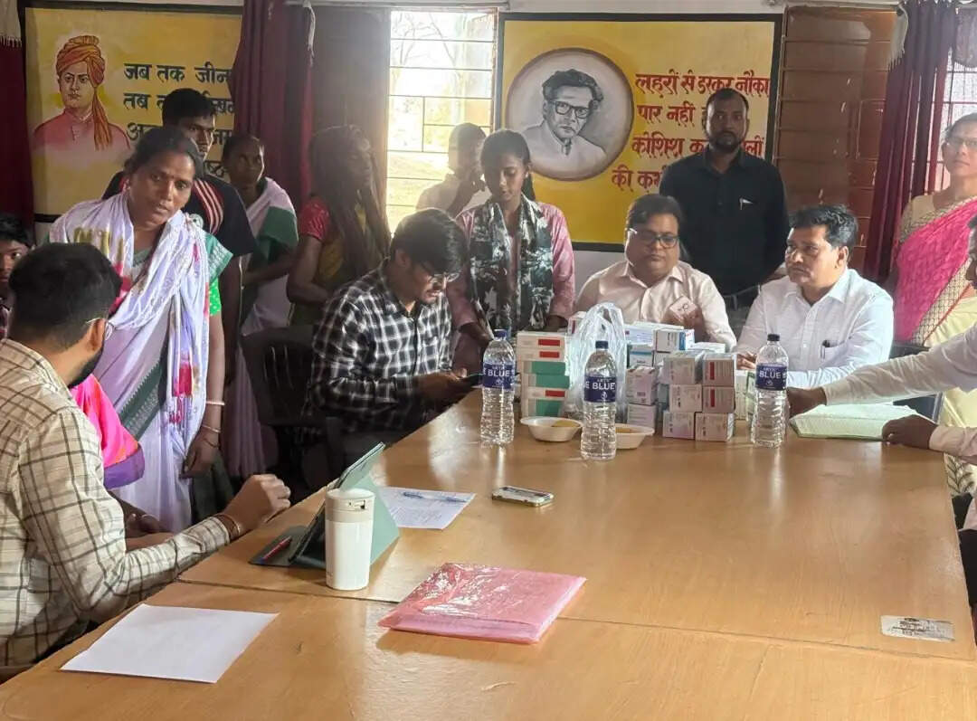 प्रोजेक्ट उल्लास शिविर में 65 लोगों के स्वास्थ्य की जांच