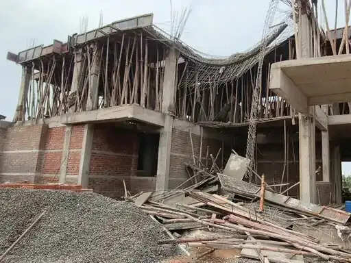 शहडोल: निर्माणाधीन मकान की छत ढहने से तीन मजदूर दबे, दो की हालत गंभीर