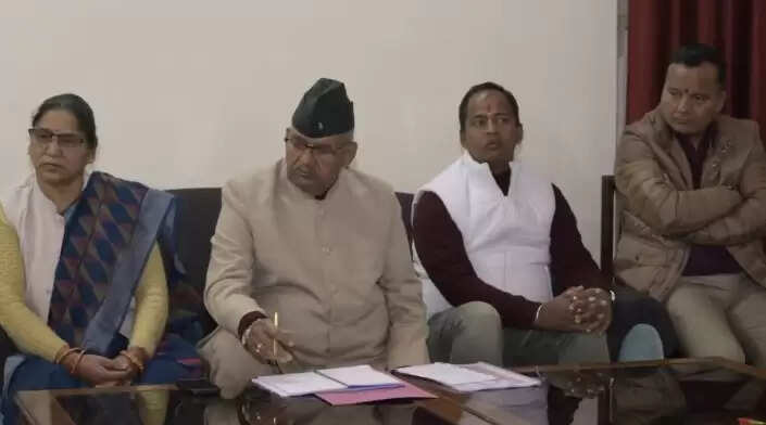 गावों का विकास और पॉलीहाउस स्थापना की रफ्तार को और तेज करें: गणेश जोशी