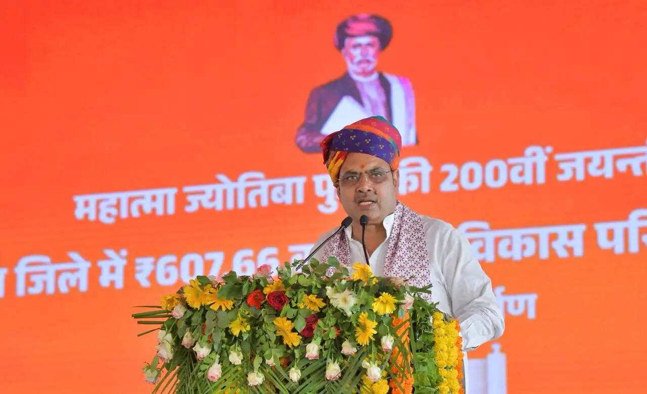 महात्मा ज्योतिबा फुले ने सामाजिक न्याय और शिक्षा की ज्योति जलाई: मुख्यमंत्री