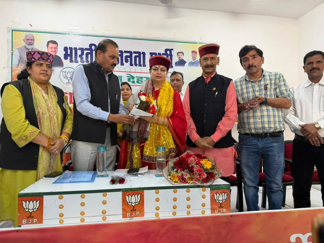 'कांग्रेस जा रही है, भाजपा आ रही है' का संकल्प लेकर धरातल पर उतरें कार्यकर्ता : दर्शना सिंह