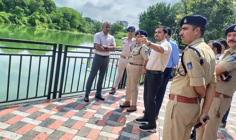 सीहोरः कलेक्टर -एसपी ने विसर्जन घाट का किया निरीक्षण, व्यवस्थाएं सुनिश्चित करने के दिए निर्देश