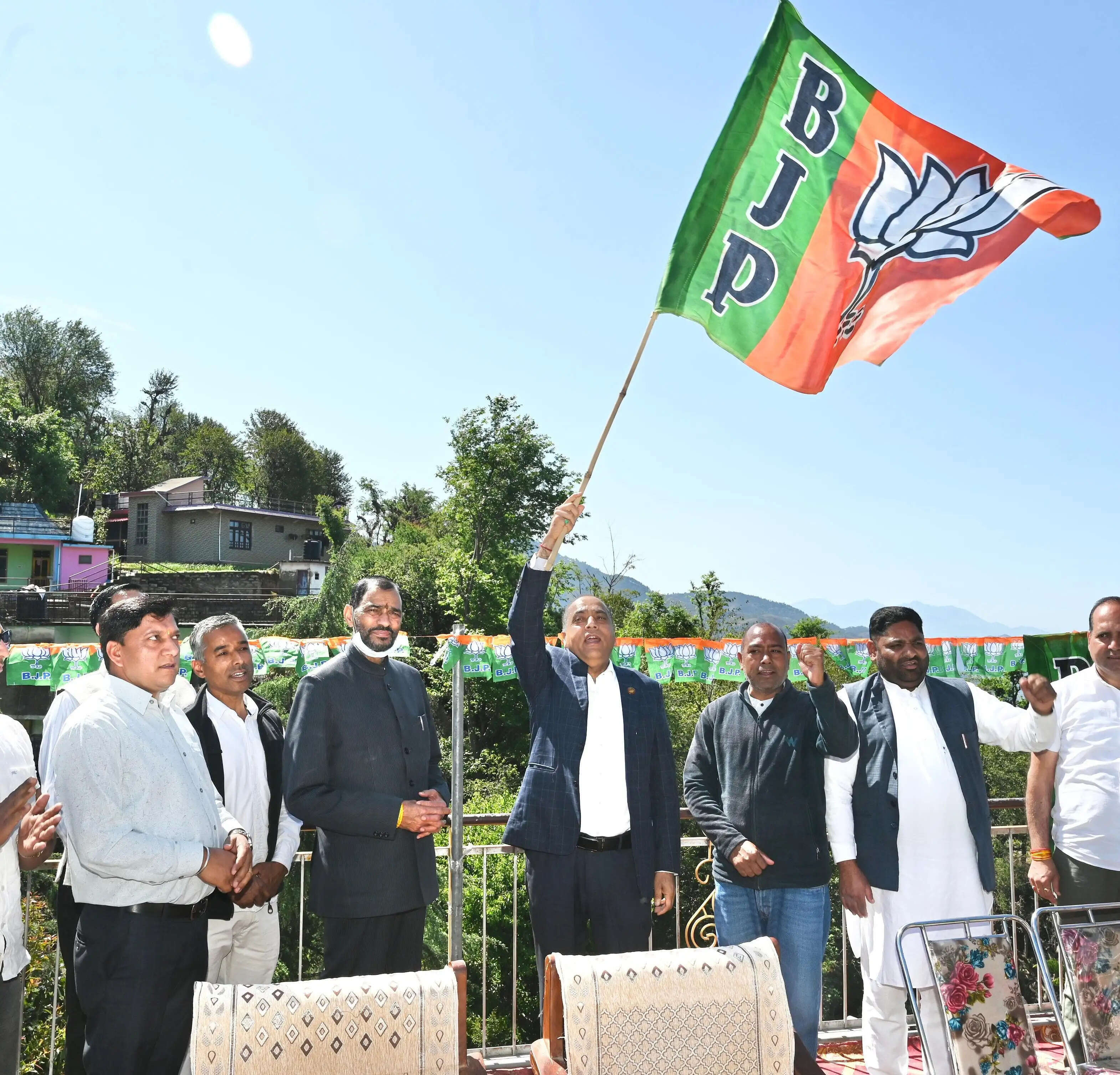 भाजपा के स्थापना दिवस पर जयराम ठाकुर का ऐलान, हिमाचल से कांग्रेस का बीज ही समाप्त कर देंगे