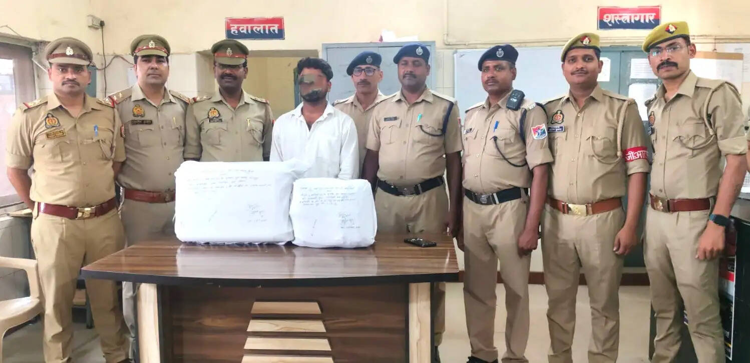 कानपुर सेंट्रल स्टेशन पर 12 लाख का गांजा बरामद, झारखंड का युवक गिरफ्तार