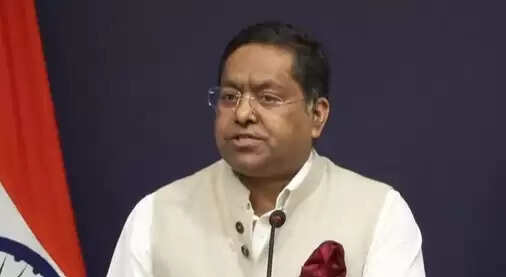 शेख हसीना के प्रत्यर्पण का अनुरोध विचाराधीनः भारत