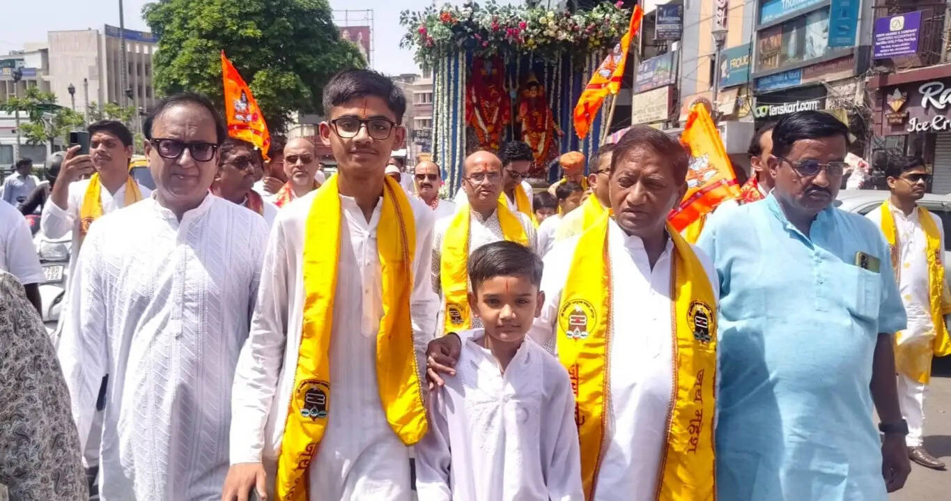 महेश नवमी पर श्रद्धा और उत्साह का संगम, शरद राठी सम्मानित