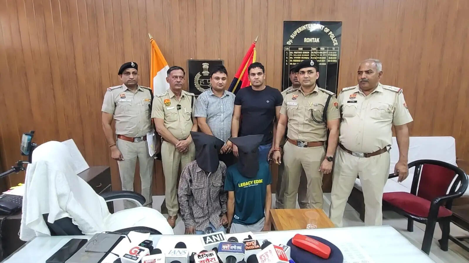 रोहतक: गली विवाद में युवक की हत्या करने वाले दो गिरफ्तार,मुख्य आरोपी फरार