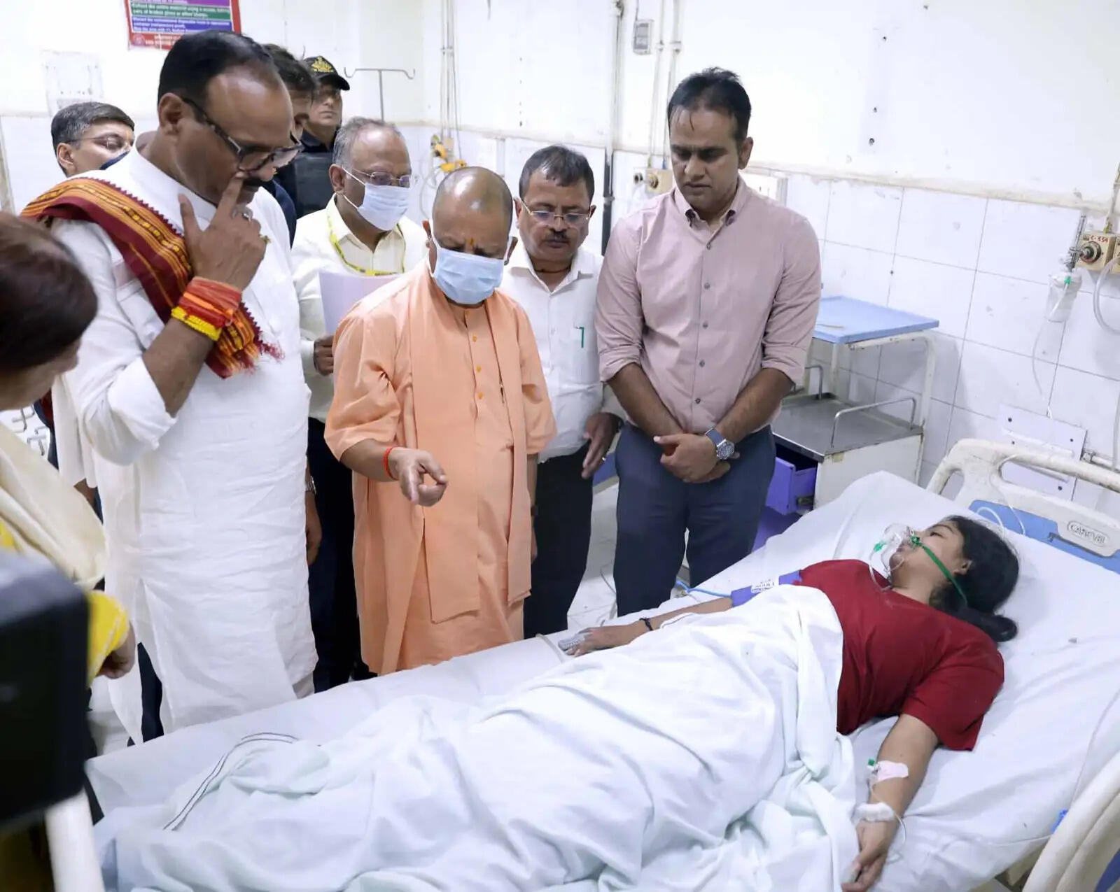 (लीड) लखनऊ की कोचिंग सेंटर में लगी आग से 14 लोगों की मौत, बढ़ सकता है आकड़ा