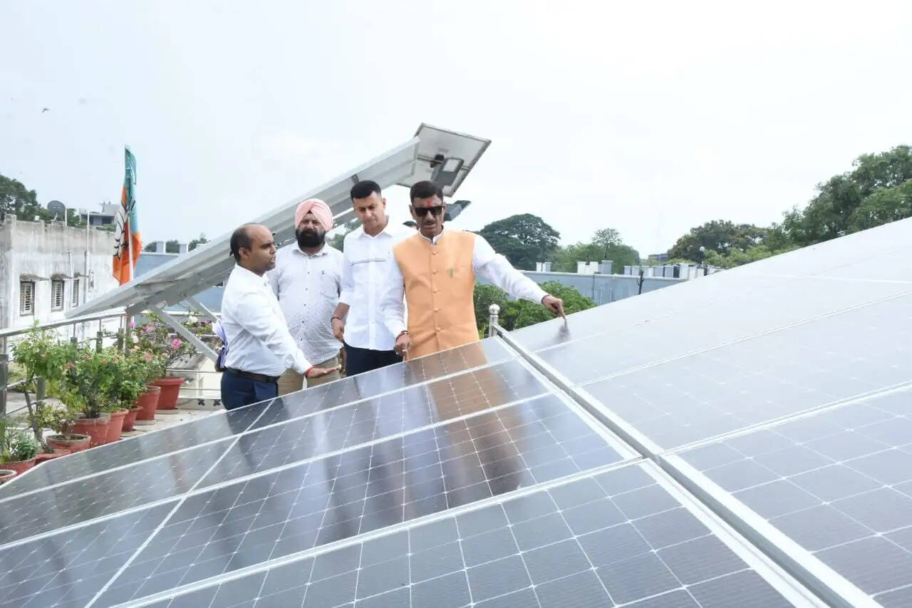 पीएम सूर्य घर योजना से 300 यूनिट तक मासिक बिजली खपत वाले परिवार उठा सकते हैं लाभ : सेठ