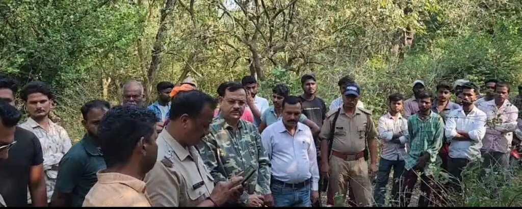 टांडा में टस्कर हाथी का आतंक, दो दिन में दूसरी घटना से दहशत