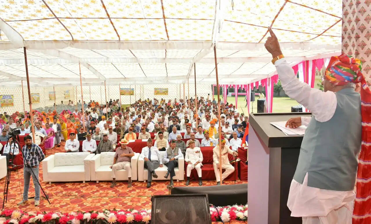 पूर्व सैनिकों का सम्मान और उनका कल्याण हमारी परम्परा: राज्यपाल