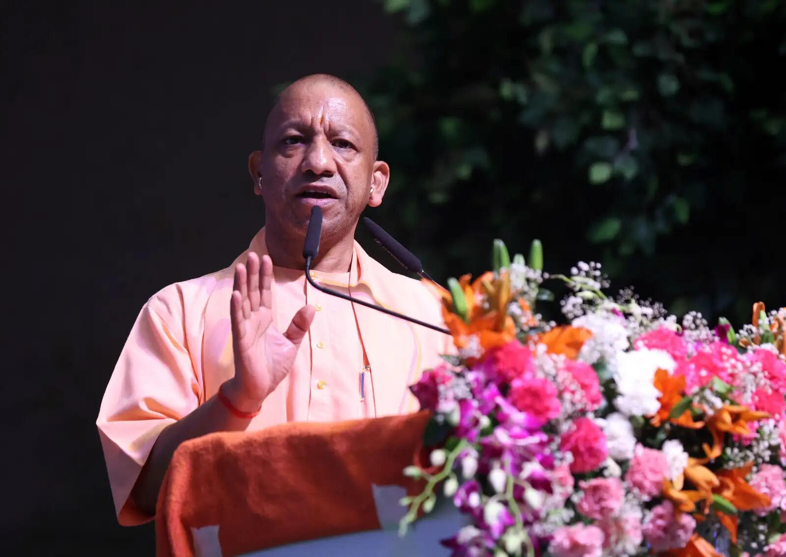 प्रकृति को नुकसान पहुंचाने वाले माफिया से सजग रहें : मुख्यमंत्री योगी