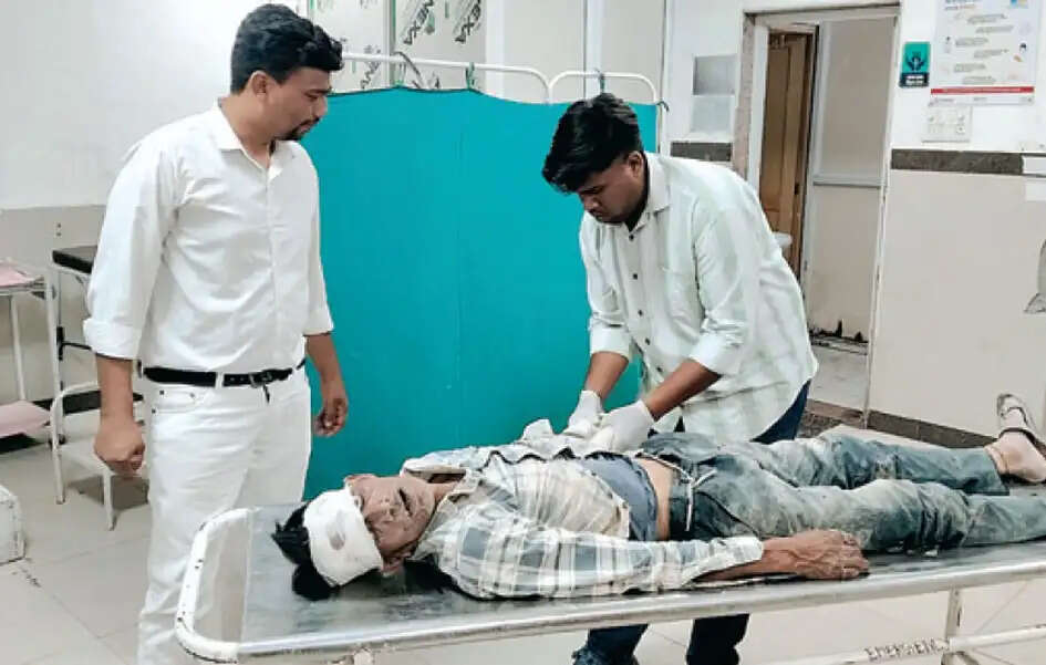 उज्जैनः अयोध्या जा रहे दो दोस्तों की बाइक रैलिंग से टकराई, एक की मौत