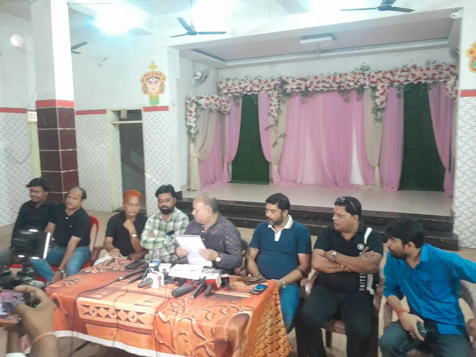पहाड़ी मंदिर प्रबंध समिति ने पूर्व प्रबंधन के आरोपों का किया खंडन, विकास कार्यों की दी जानकारी