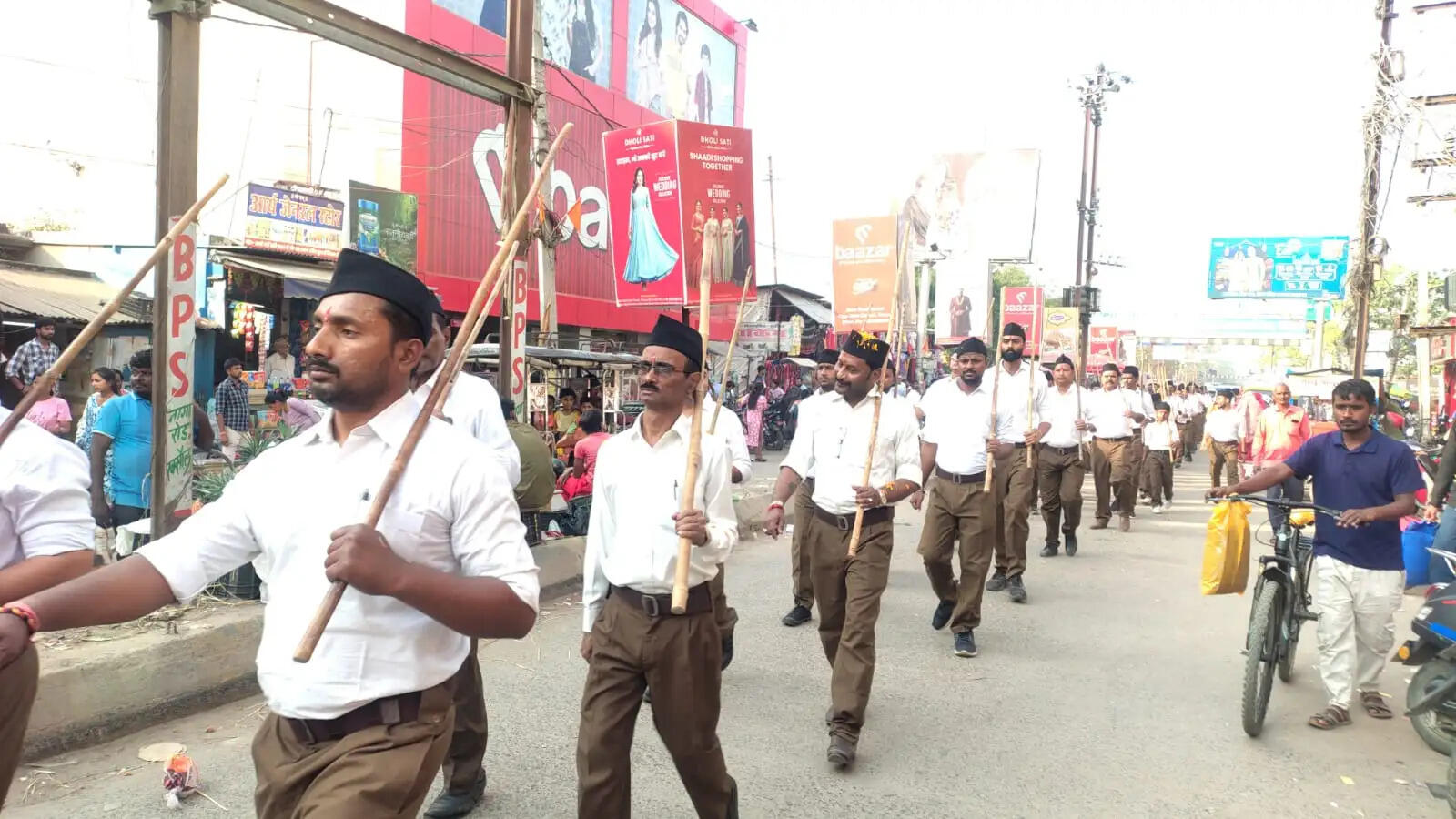 नवसंवत्सर पर राष्ट्रीय स्वयंसेवक संघ रक्सौल का पथ संचलन