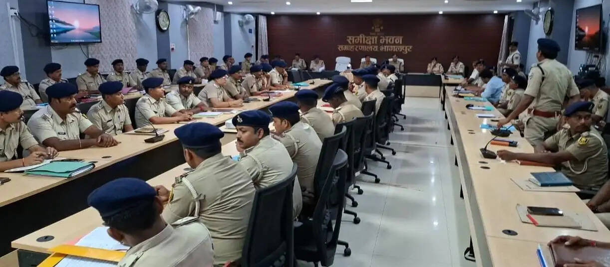 एसएसपी की अध्यक्षता में मासिक क्राइम मीटिंग और पुलिस सभा का आयोजन, दिए कड़े निर्देश
