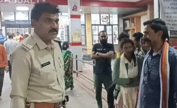 जबलपुर: विवाद ने लिया हिंसक रूप, दो पक्षों में खूनी संघर्ष, महिलाओं समेत 7 घायल