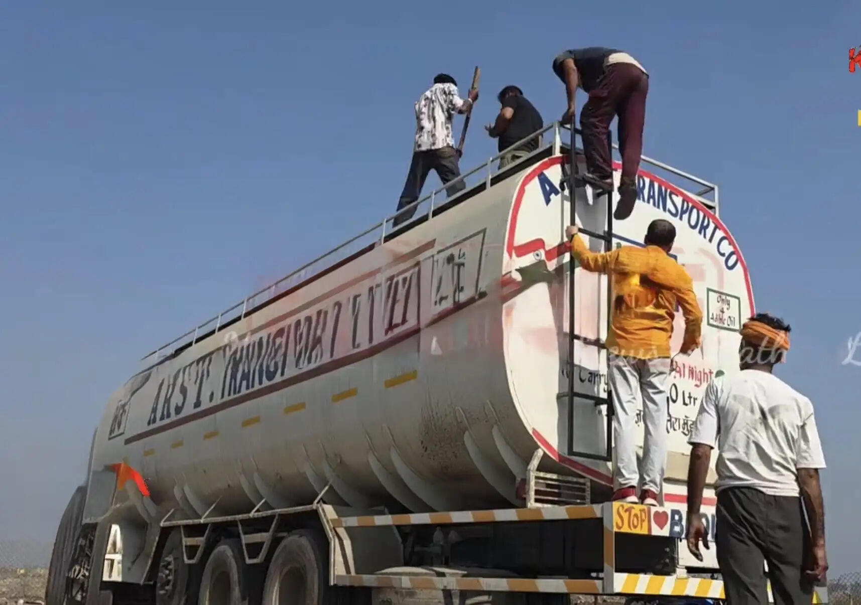 तेल टैंकर में छिपाकर ले जाए जा रहे 24 गोवंश मुक्त करवाए, कठुआ पुलिस की बड़ी कार्रवाई