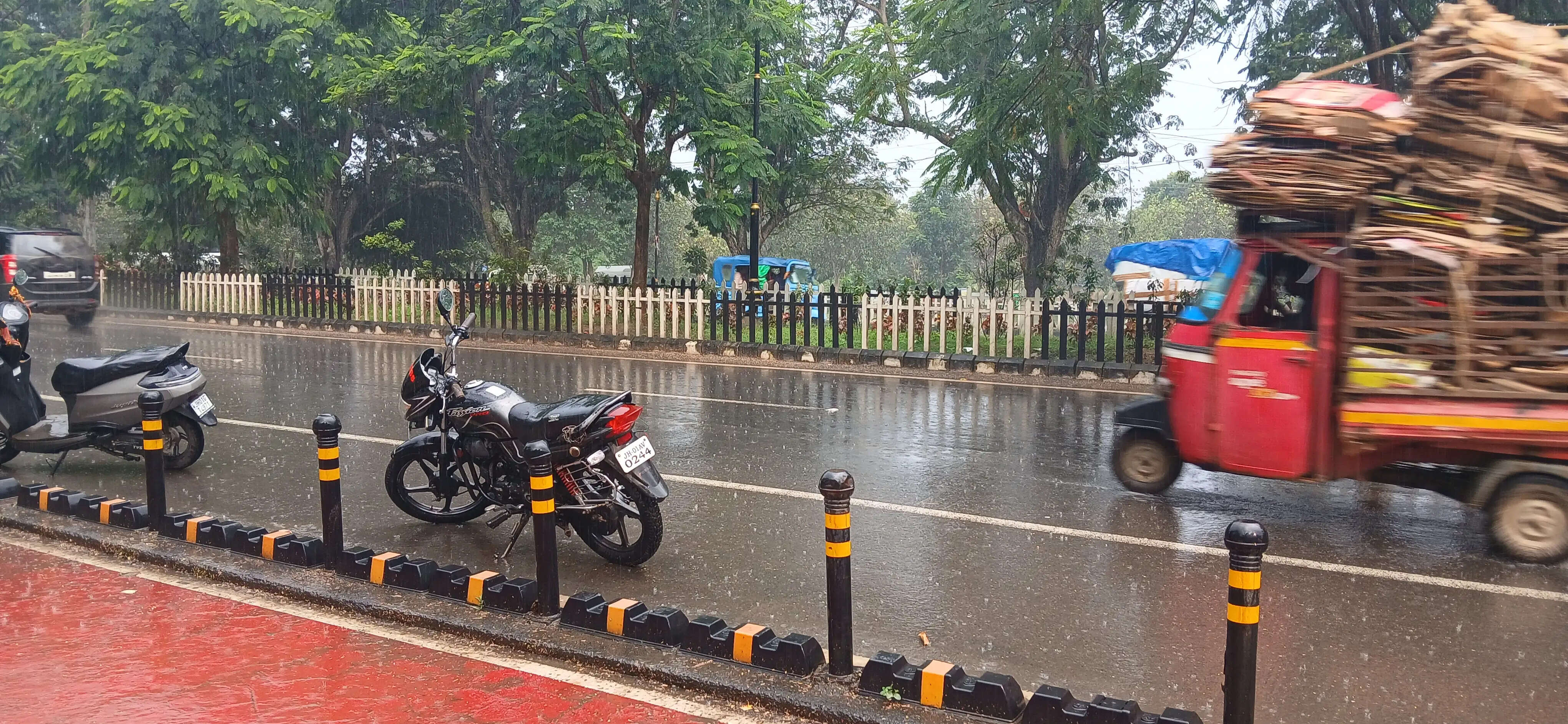 रांची में झमाझम बारिश से गर्मी और उमस से राहत, 19 तक वज्रपात की चेतावनी